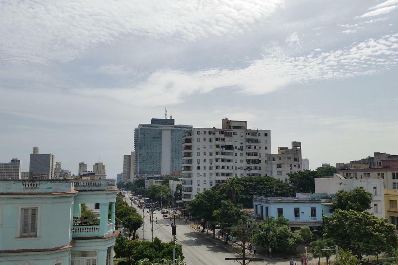 House Center Hotel Havana Exterior photo